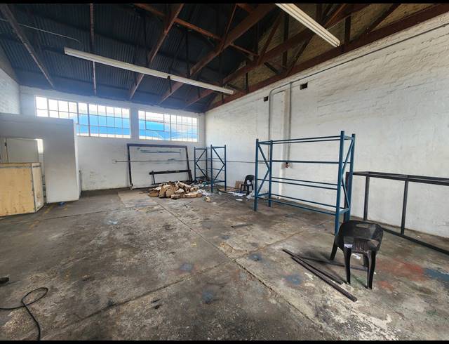 95M² WAREHOUSE TO LET IN WADEVILLE